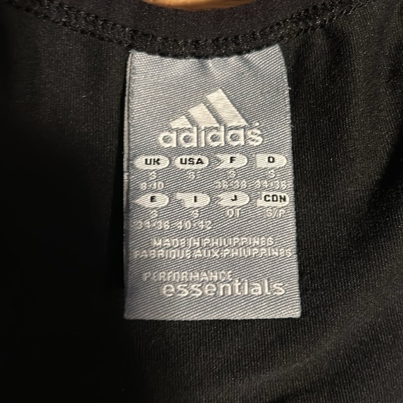 Adidas sleeveless workout tank - Picture 3 of 4